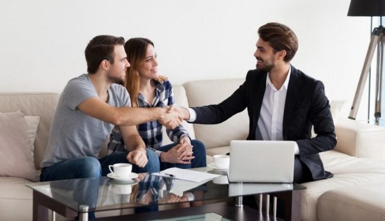 5 Things to Consider While Choosing a Real Estate Agent